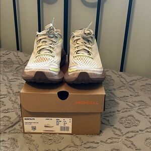 Merrell Women's Beige and Yellow Sneakers